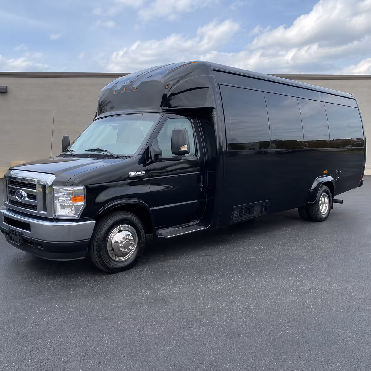 Augusta Winery Tour & Pub Crawl Transportation