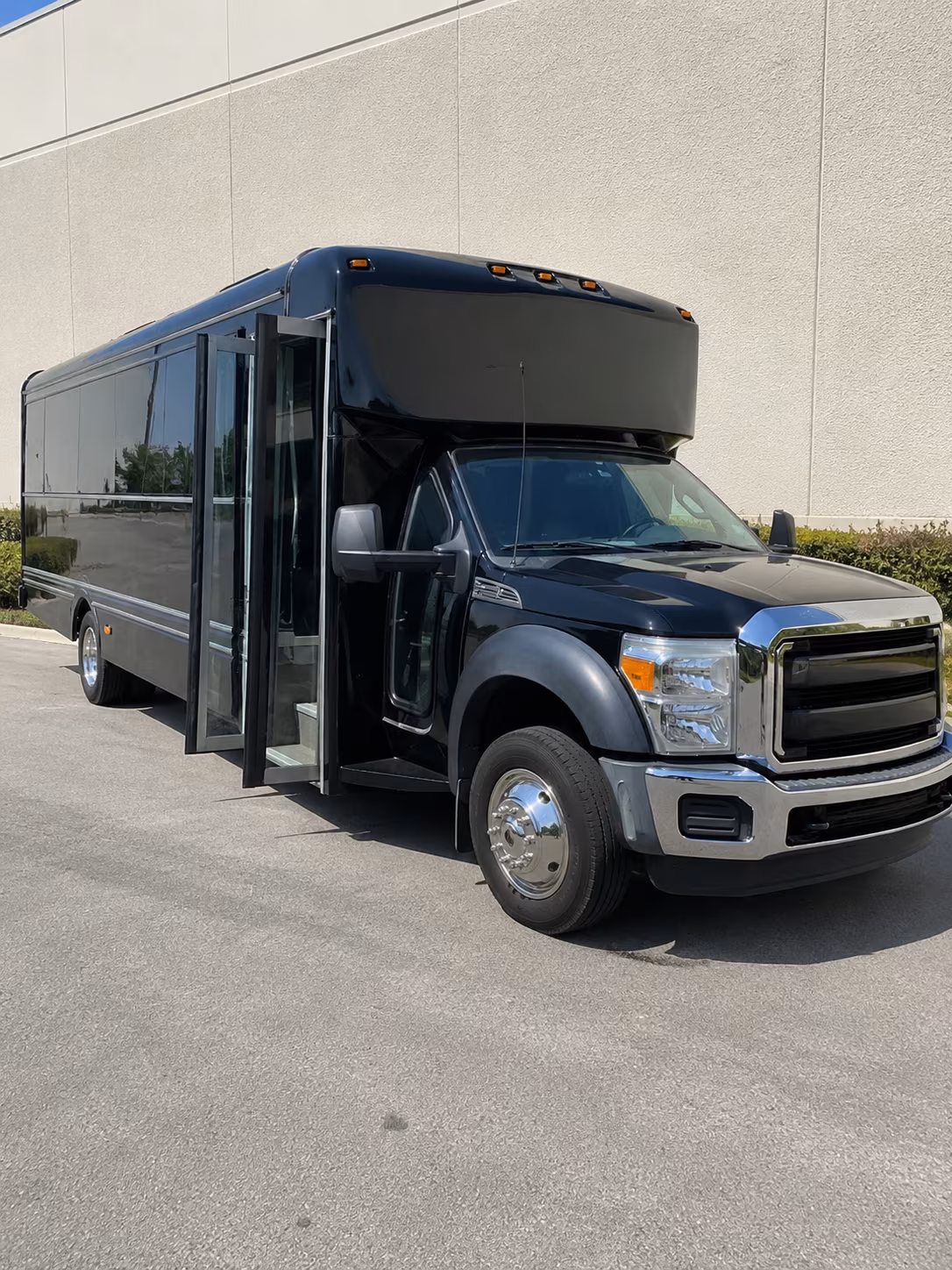 Orangeburg Winery Tour & Pub Crawl Transportation